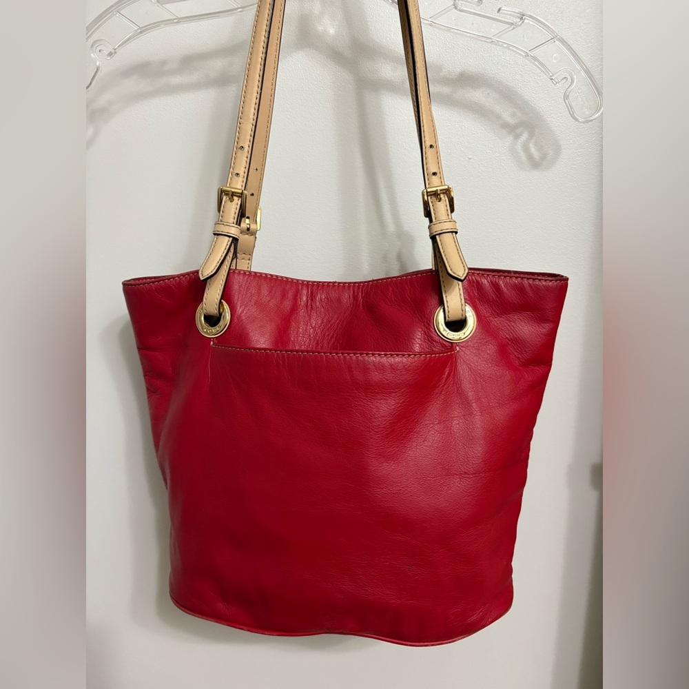 Authentic Michael Kors Jet Set Leather Tote shoulder bag